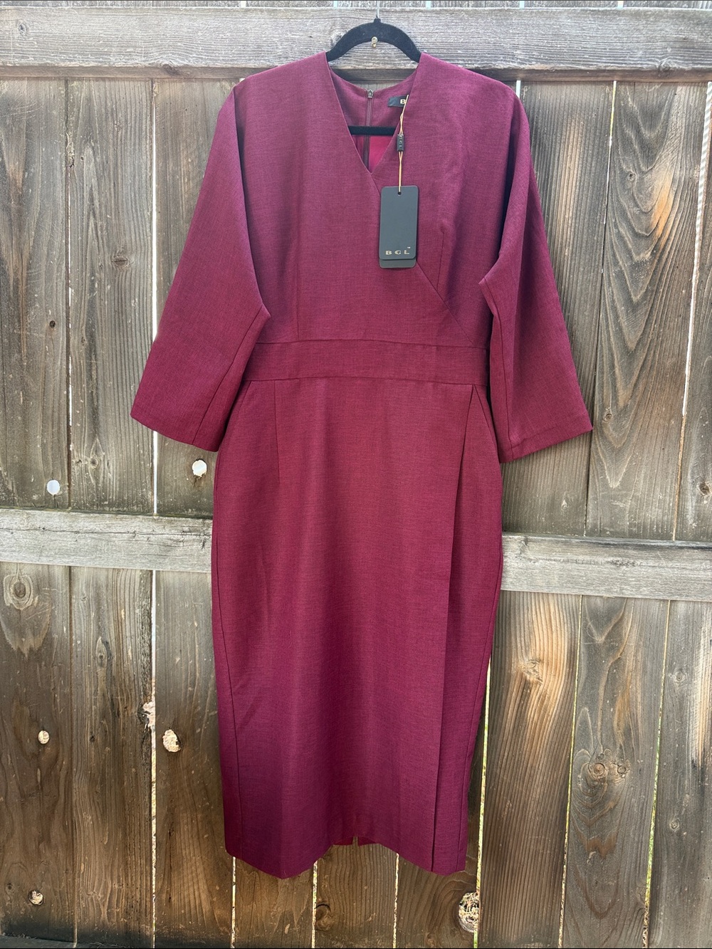 BGL Women's Wine V-Neck Long Sleeve Sheath Dress